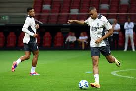 方面均有显 方面均有显